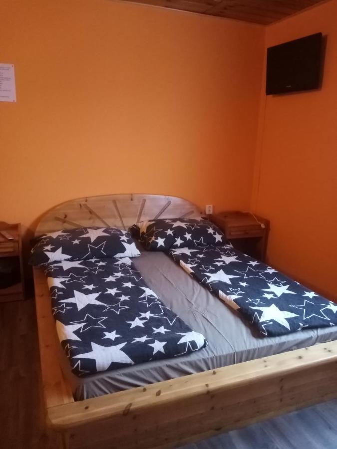 Katica Vendeghaz Guest house